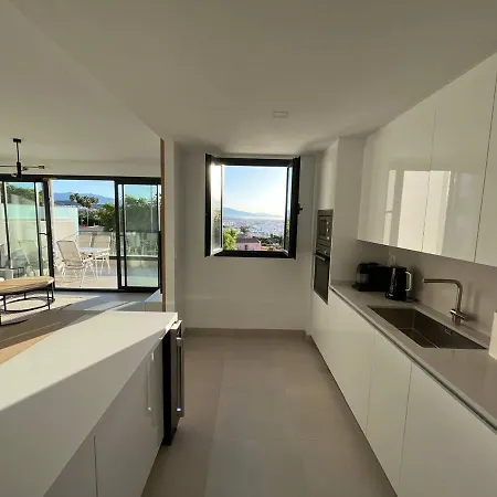 Lovely 2 Bedroom Vacation Home With Pool * Estepona