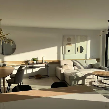 Lovely 2 Bedroom Vacation Home With Pool Διαμέρισμα Εστεπόνα